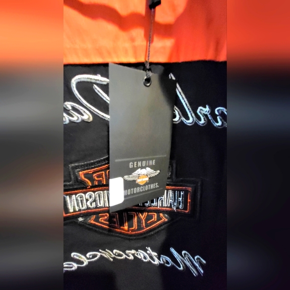 Woman's Harley Davidson zip up shirt - Picture 7 of 8